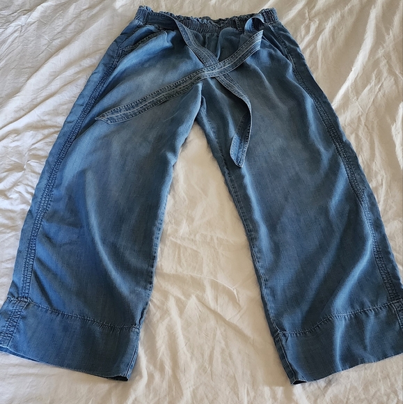 Women's wide legged pants - Picture 1 of 3